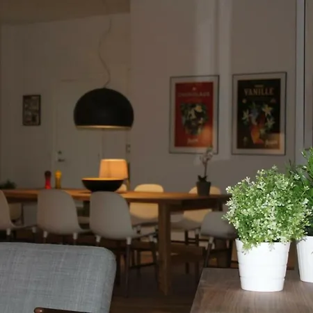 Luxury In The Heart Of Near Harbour Baths *