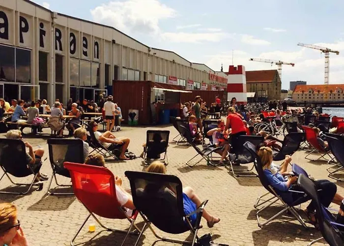 Luxury In The Heart Of Near Harbour Baths Apartment *